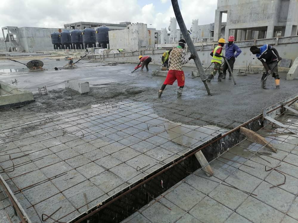 Installation of reinforcements for the casting of RCC pavement (1)